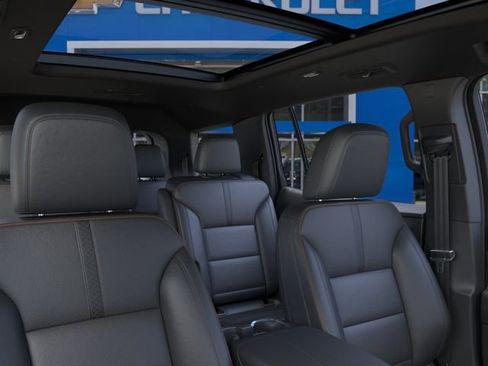 New 2026 Chevrolet Traverse High Country FWD image 24