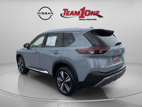 Used 2023 Nissan Rogue SL w/ SL Premium Package FWD image 6