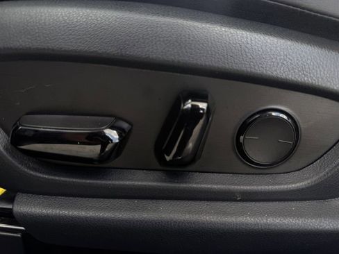 Used 2025 Lexus ES 350 w/ Premium Package FWD image 26