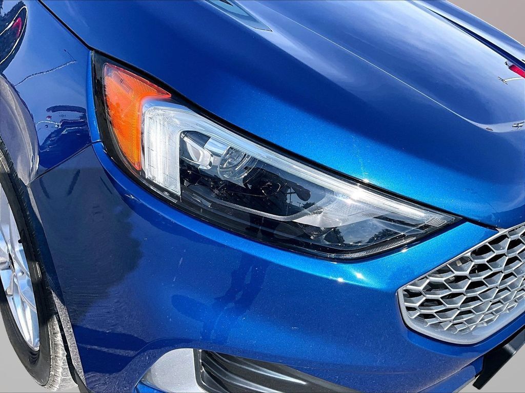 Used 2023 Ford Edge SEL AWD/4WD image 30