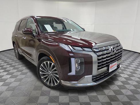 Used 2024 Hyundai Palisade Calligraphy AWD/4WD image 3