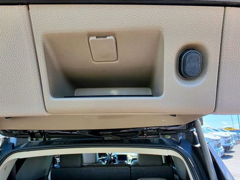 Used 2017 Chevrolet Tahoe LT w/ LT Signature Package AWD/4WD image 10