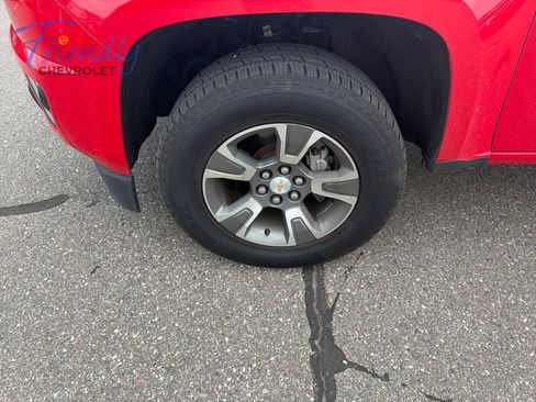 Used 2017 Chevrolet Colorado Z71 AWD/4WD image 5