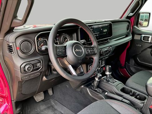 Used 2024 Jeep Wrangler Unlimited Rubicon w/ Safety Group AWD/4WD image 14