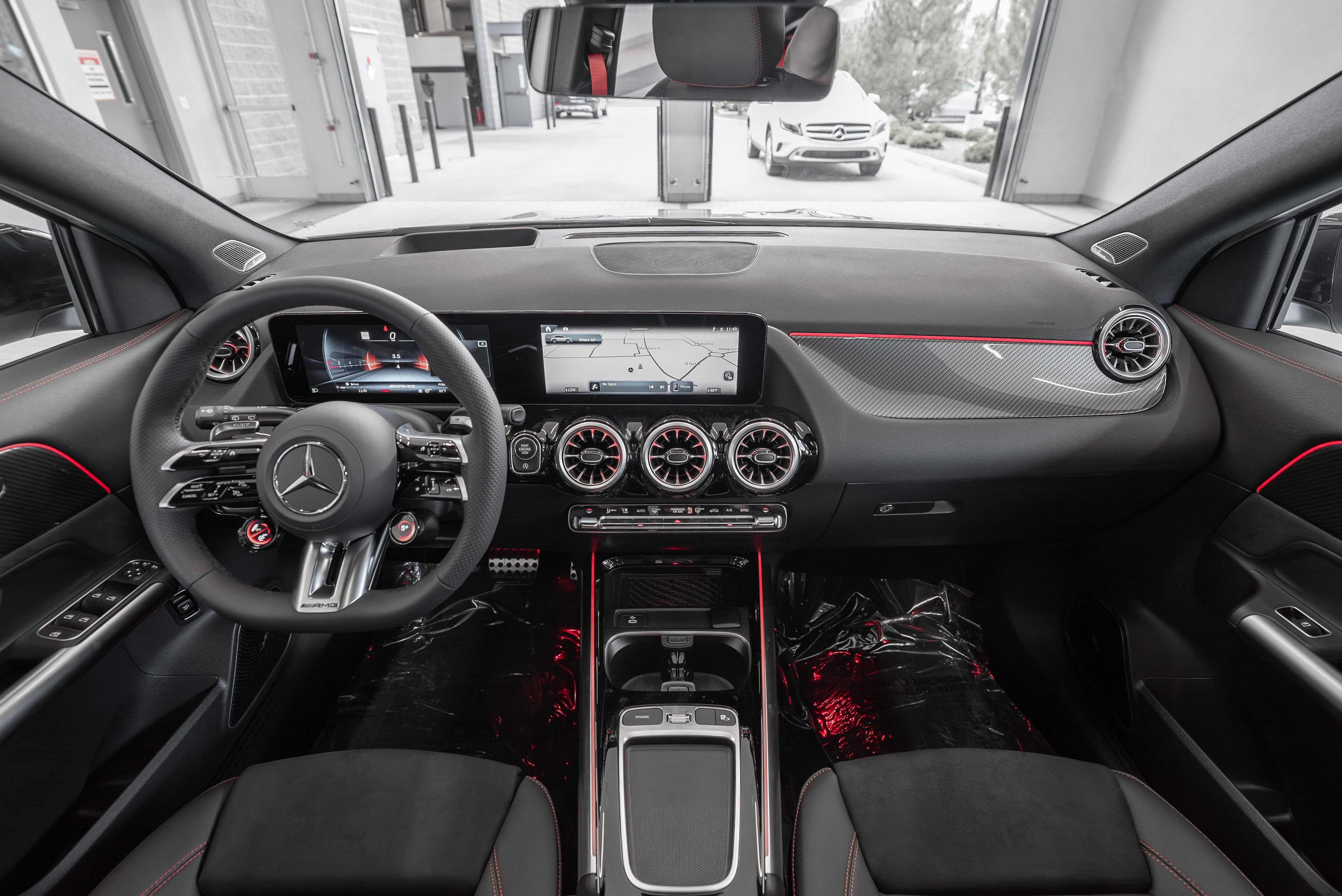 Used 2025 Mercedes-Benz GLA 35 AMG 4MATIC image 8