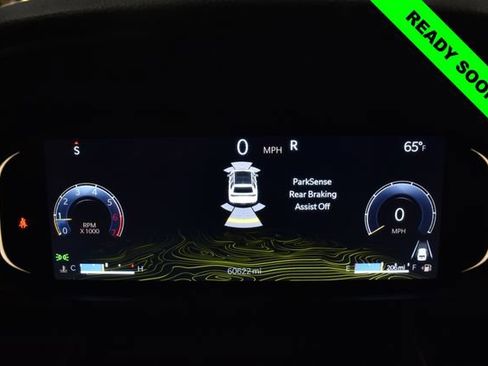 Certified 2024 Jeep Wagoneer Series II w/ Flexible Seating Group AWD/4WD image 16