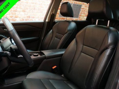 Used 2022 Nissan Rogue SL w/ SL Premium Package image 10