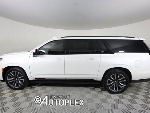 Used 2022 Cadillac Escalade ESV Sport image 11