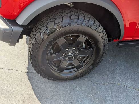 Used 2023 Ford Bronco Black Diamond AWD/4WD image 10