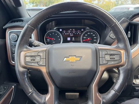 Used 2020 Chevrolet Silverado 1500 High Country w/ Technology Package image 19