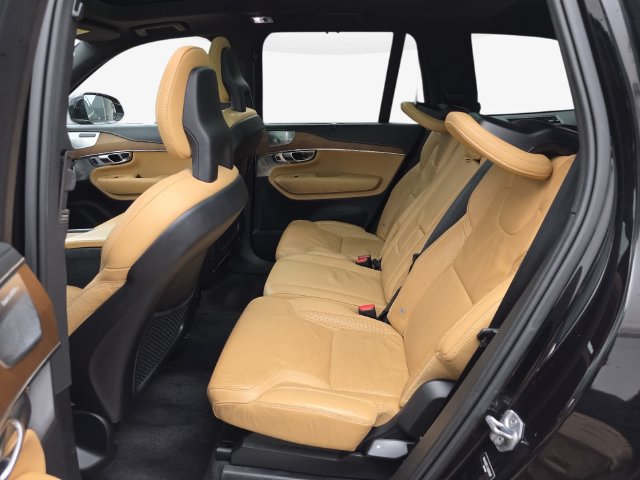 Used 2018 Volvo XC90 T6 Inscription w/ Convenience Package AWD/4WD image 14