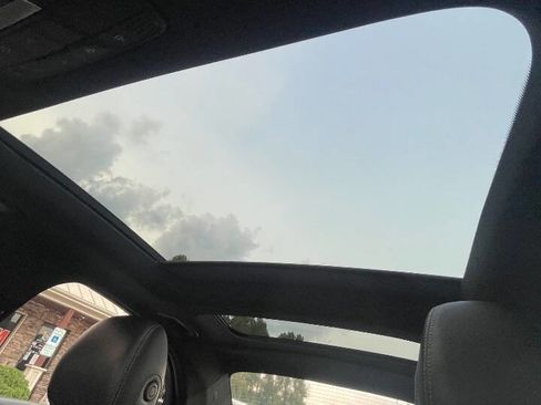 Used 2019 Mercedes-Benz C 300 Sedan image 23