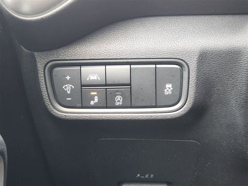 Used 2022 Kia Soul LX w/ Technology Package image 18