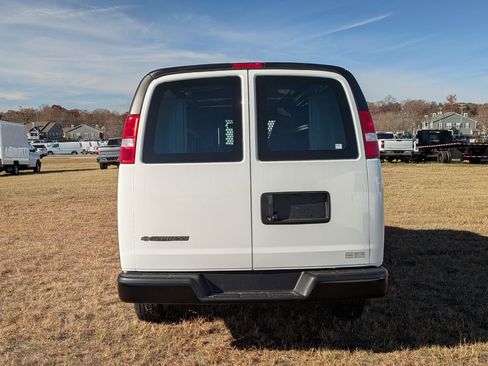 New 2025 Chevrolet Express 2500 w/ Driver Convenience Package image 7