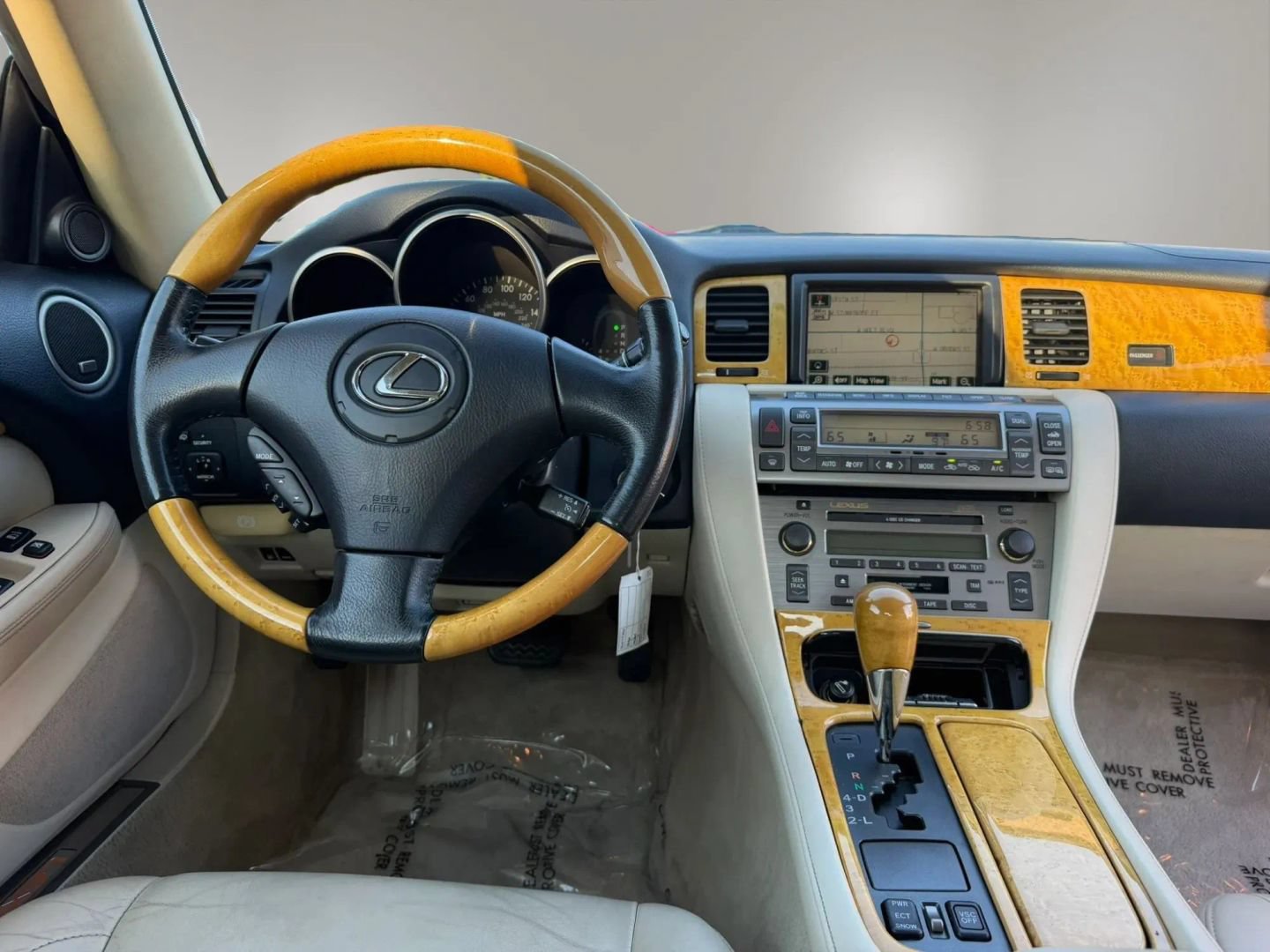 Used 2005 Lexus SC 430 Convertible w/ Preferred Accessory Pkg RWD image 19