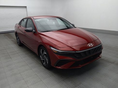Used 2025 Hyundai Elantra Sport FWD image 13