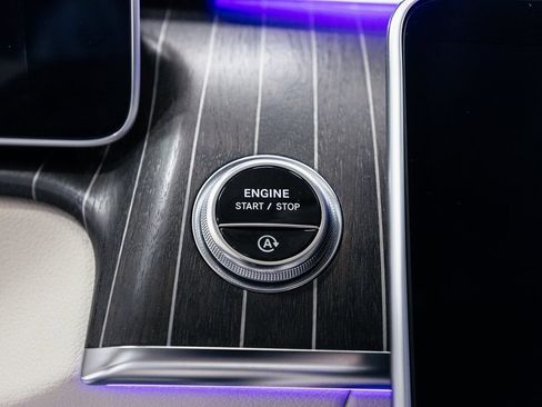 Certified 2022 Mercedes-Benz S 580 4MATIC Sedan image 16