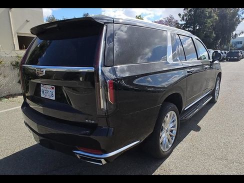 Used 2023 Cadillac Escalade ESV Premium Luxury AWD/4WD image 9