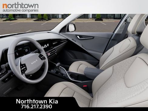 New 2025 Kia Niro EX image 18
