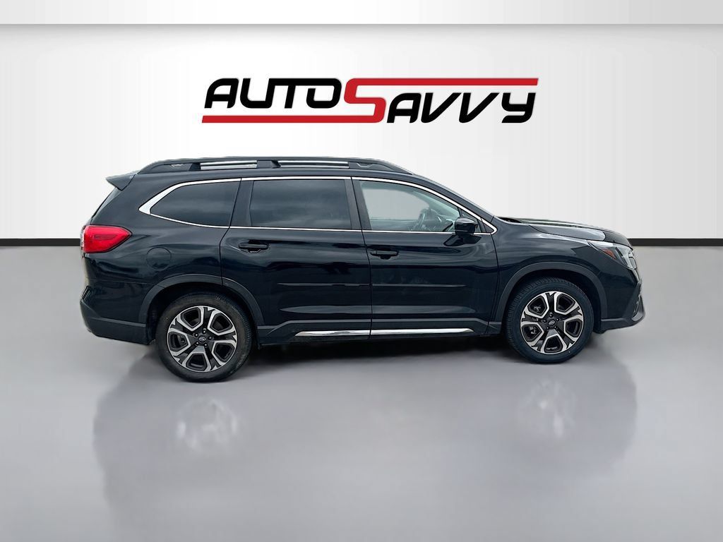 Used 2024 Subaru Ascent Limited w/ Technology Package AWD/4WD image 8