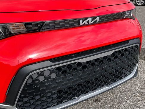 Used 2024 Kia Soul LX image 27