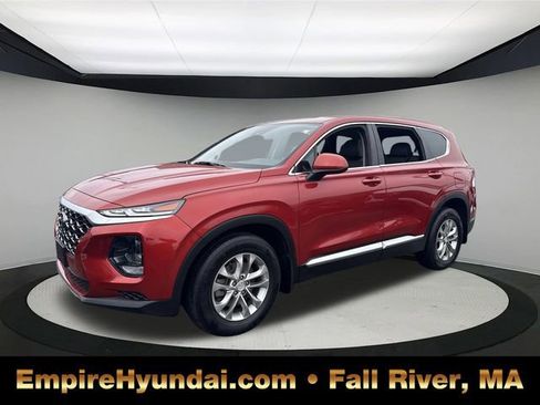 Used 2020 Hyundai Santa Fe SE image 1