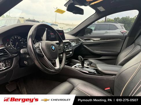 Used 2017 BMW 530i xDrive AWD/4WD image 3