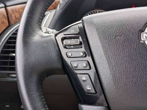 Used 2024 Nissan Armada SL w/ Captain's Chairs Package AWD/4WD image 29