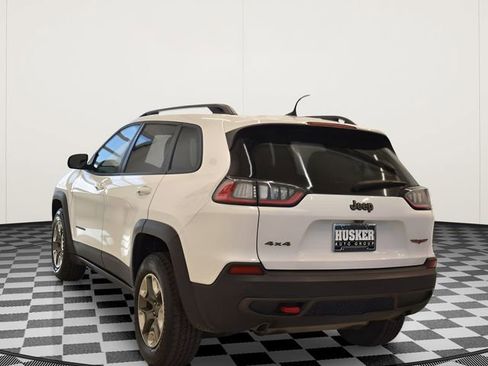 Used 2019 Jeep Cherokee Trailhawk AWD/4WD image 10