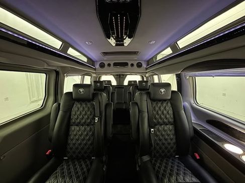 Used 2025 Ford Transit 150 Low Roof AWD image 2
