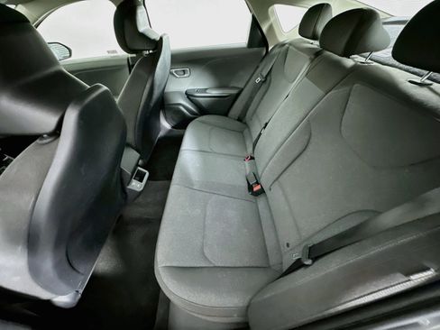 Used 2025 Kia K4 FWD image 27