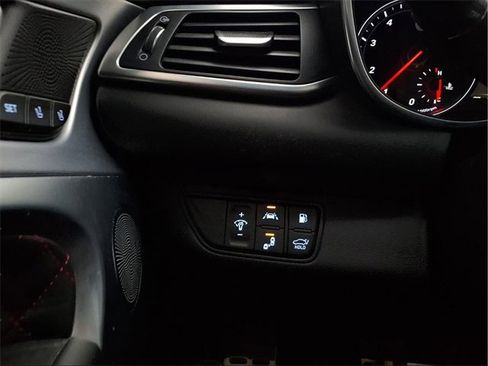 Used 2020 Genesis G70 3.3T w/ Sport Package image 15