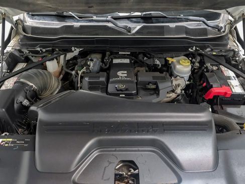 Used 2022 RAM 3500 Limited AWD/4WD image 57