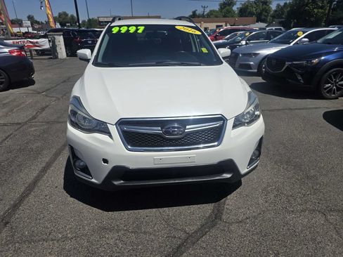 Used 2016 Subaru Crosstrek 2.0i Premium AWD/4WD image 3