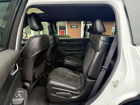 Certified 2024 Jeep Grand Cherokee L Altitude AWD/4WD image 29