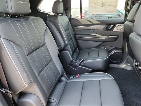 New 2026 Buick Enclave Avenir w/ Super Cruise Package image 18