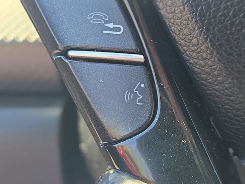 Used 2017 Honda Accord Sport image 25