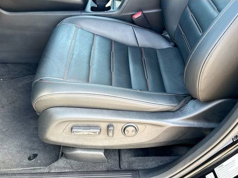 Used 2025 Honda CR-V Sport Touring image 19