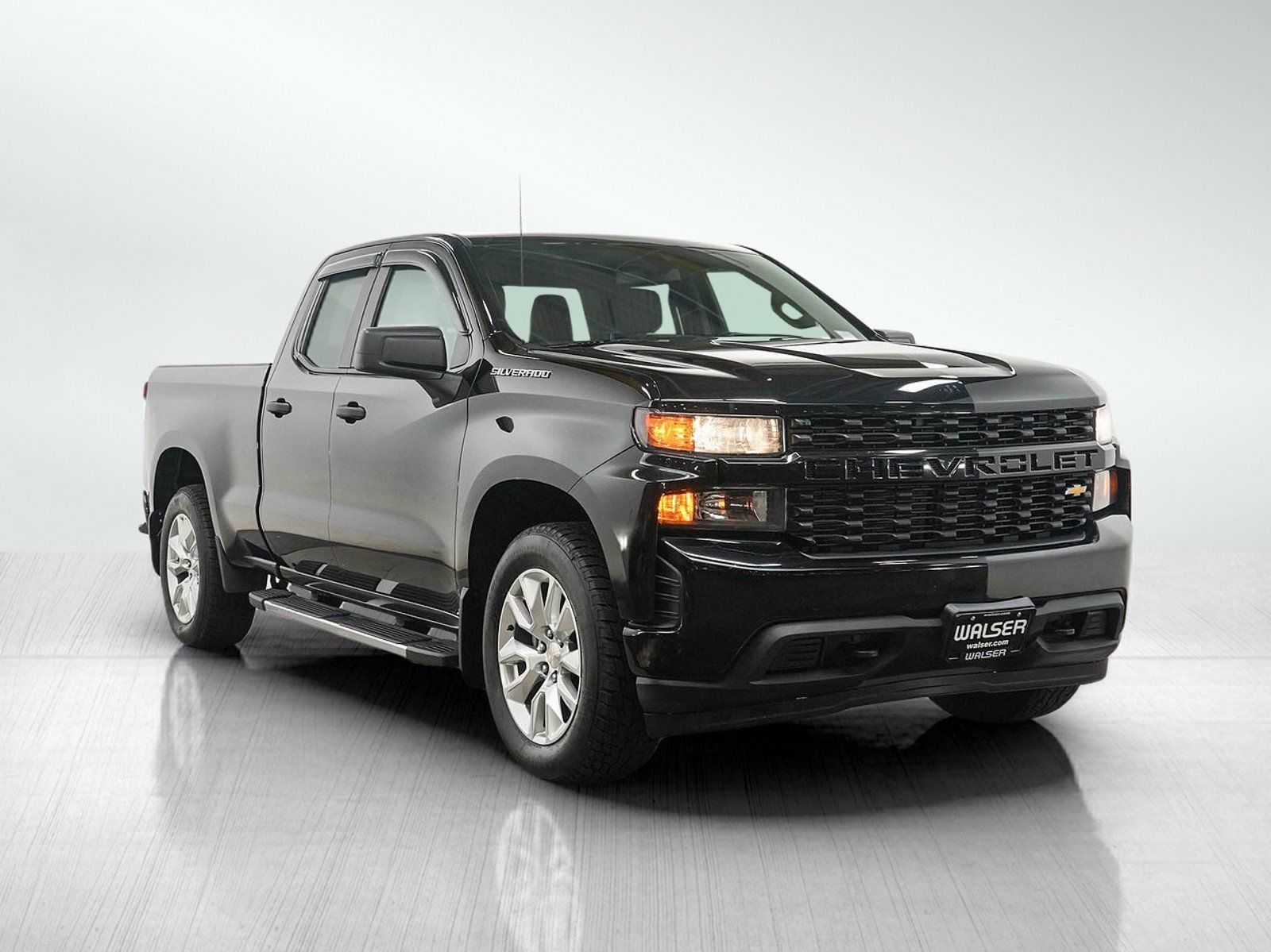 Used 2019 Chevrolet Silverado 1500 Custom w/ Custom Convenience Package AWD/4WD image 7