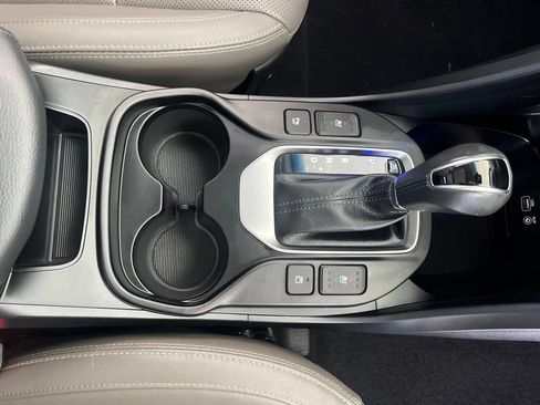 Used 2018 Hyundai Santa Fe AWD image 24