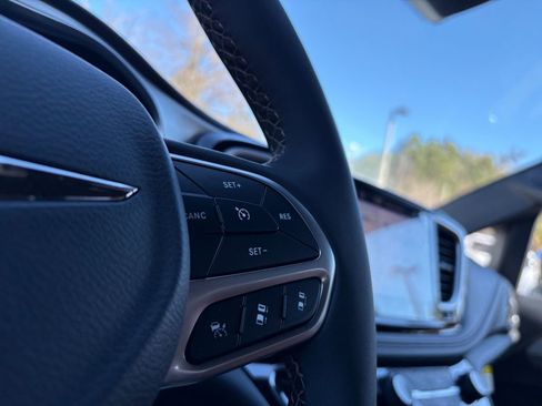 New 2026 Chrysler Pacifica Pinnacle image 21