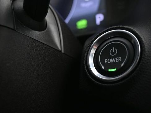 Used 2022 Chevrolet Bolt EUV LT w/ Convenience Package FWD image 14