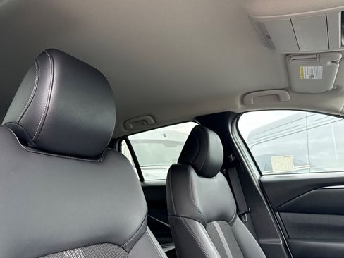 Used 2025 MAZDA CX-50 AWD 2.5 S w/ Weather Package image 17