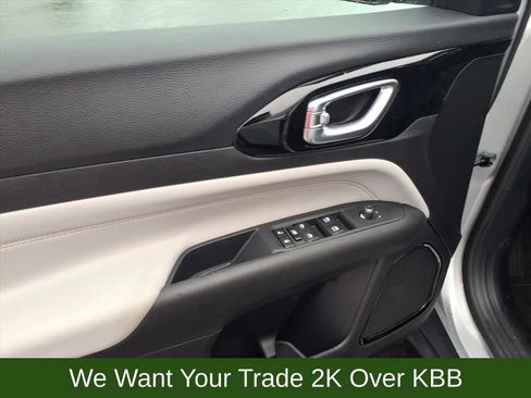 New 2026 Jeep Compass Limited image 8