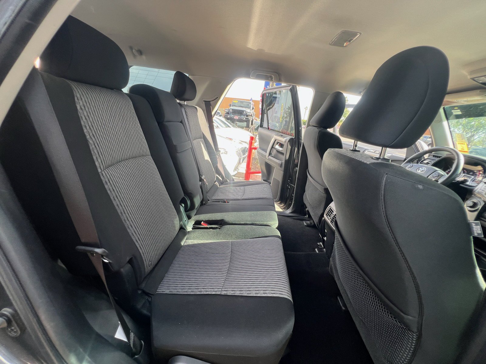 Used 2018 Toyota 4Runner SR5 RWD image 17