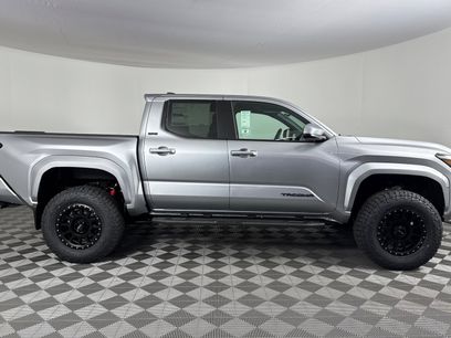New 2025 Toyota Tacoma SR5