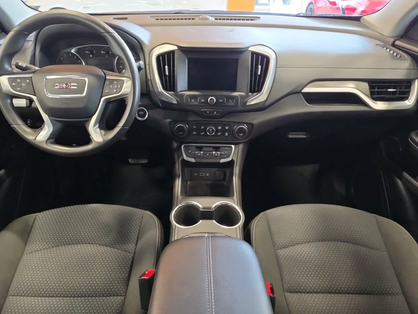 Used 2024 GMC Terrain SLE w/ Driver Convenience Package AWD/4WD image 31