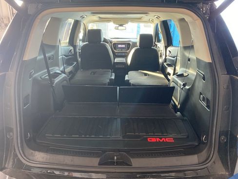 Used 2023 GMC Acadia Denali image 25