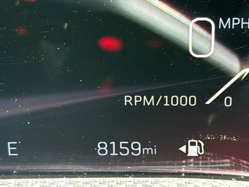 Used 2025 Cadillac Escalade V image 31