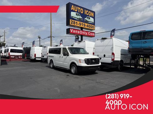 Used 2018 Nissan NV 3500 S RWD image 1
